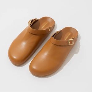 BEATRICE VALENZUELA - CAJETA CLOG